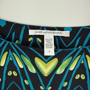 Diane von Furstenberg 100% Silk Printed Tunic | Size 6 | DVF Iconic Print